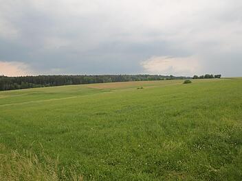In dieser Senke hätte der Solarpark entstehen sollen. Foto: Archiv/Ulrike Müller