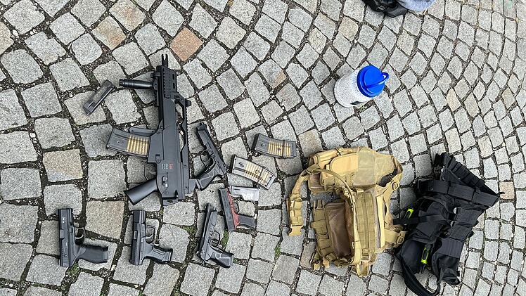 Wassertr&uuml;dingen: Jugendliche tragen Anscheinswaffen mit sich