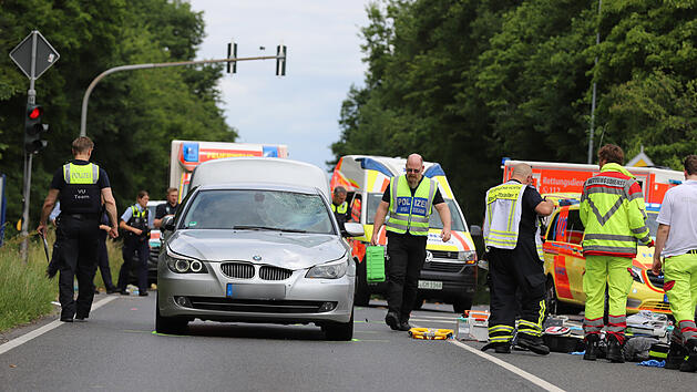 H&uuml;rth: Auto f&auml;hrt in Gruppe von Schulkindern - Vier Verletzte, zwei davon schwer