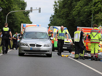 Hürth: Auto fährt in Gruppe von Schulkindern - Vier Verletzte, zwei davon schwer