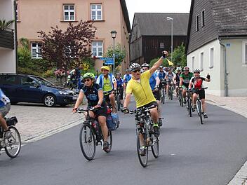 Am Montagnachmittag rollten die Teilnehmer der BR-Radltour durch Wonsees.Alexander Hartmann