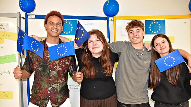 Nik, Marie, Paul und Miriana leben gerne in Europa.Uschi Prawitz