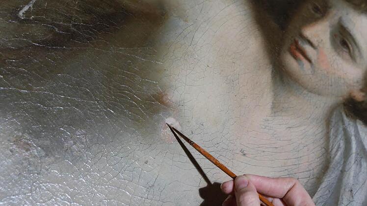 Irgendwo versteckt in Forchheim werden derzeit die Gemälde aus dem Marmorsaal von Schloss Weissenstein in Pommersfelden restauriert. Foto: Barbara Herbst