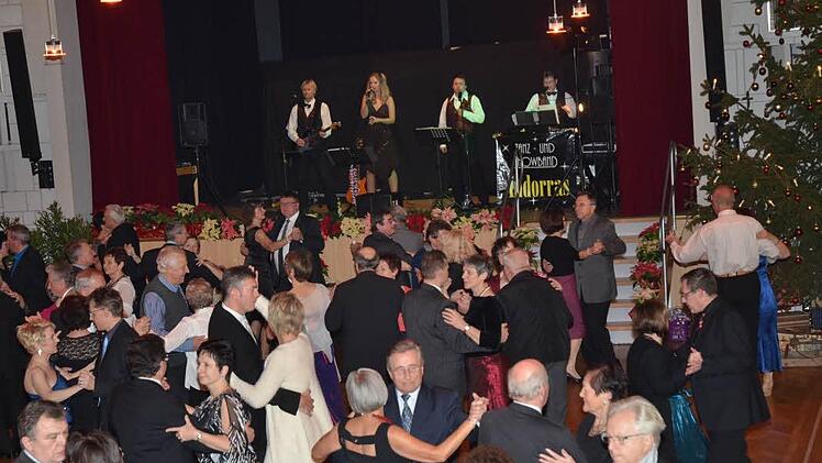 Eifrige Tänzer Foto: Karl-Heinz Hofmann