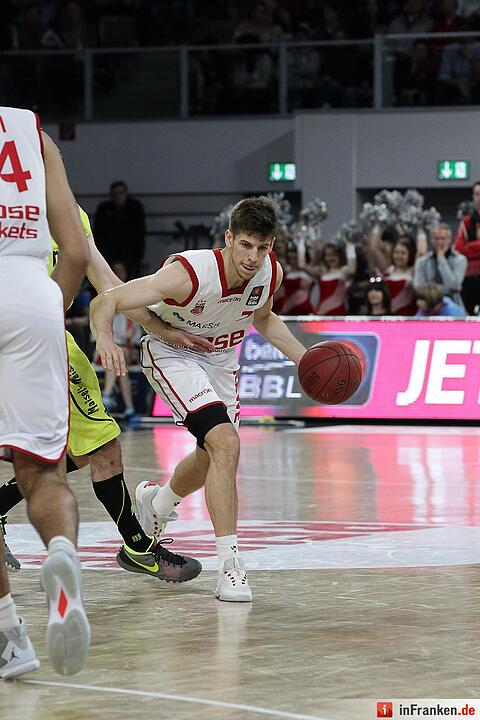 Brose Baskets vs Medi Bayreuth