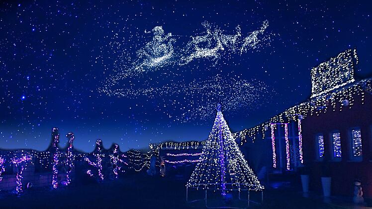 Schwaig: Trotz Energiekrise - Familie Schott hält an ihrem Weihnachtshaus fest