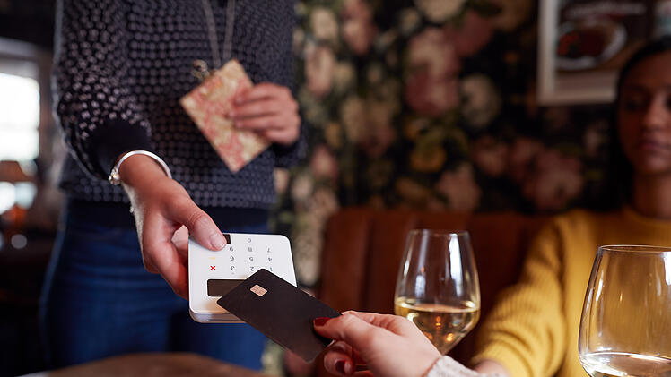 Inflationsrate 2025 bei 2,2 Prozent - wird es 2026 noch teurer? Das sagen Experten