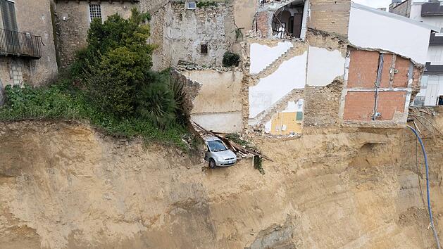 Niscemi am Abgrund: Erdrutsch bedroht Sizilien-Urlaub und Einwohner