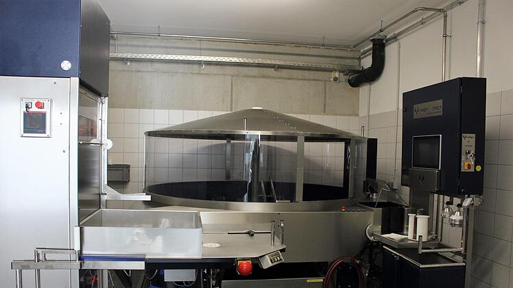 Nach neuestem Standard: die Schlauchwasch- und prüfanlage.