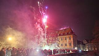 Impressionen von der Silvesternacht: So feierte Bamberg den Jahreswechsel