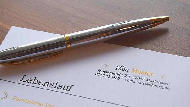 Der Arbeitsmarkt dreht sich. Mit der A-P-U-G Formel machst du dir klar, was du kannst und willst.