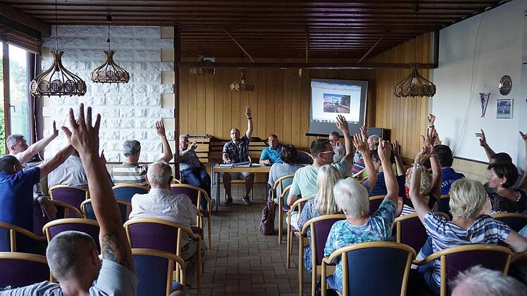 Bei den TSV-Mitgliedern gab es eine klare Mehrheit dafür, die Pläne für ein Vereinsheim zu ändern und als Partner beim Betrieb eines Integrationszentrums einzusteigen. Foto: Tina Meier