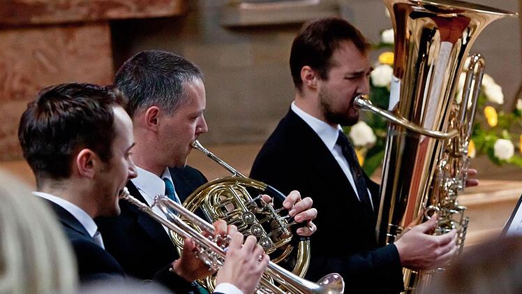 Markus Riepertinger, Martin Osterhammer und Johannes Freyer (von links) beim Konzert des Blechbläserquintetts in St. Augustin. Fotos: Jochen Berger