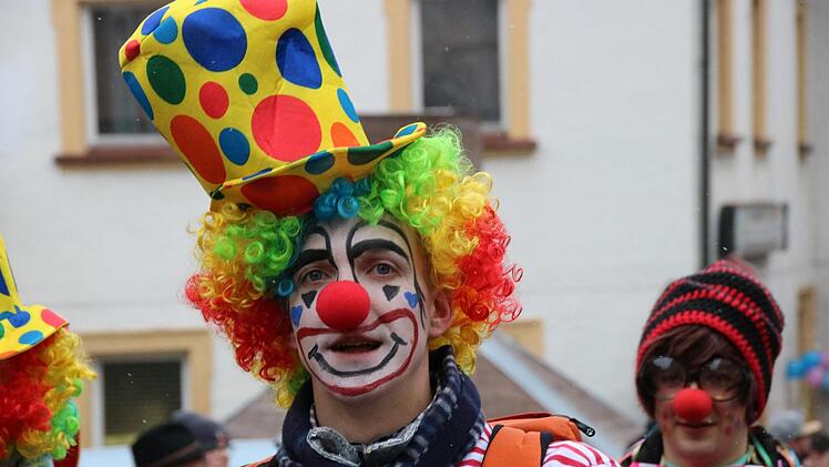 Marktplatztreiben in Stadtsteinach. Foto: Jürgen Gärtner