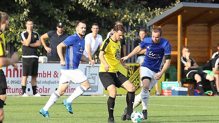 Der Frohnlacher Christoph Rödel (rechts) kehrt zurück zu seinem Heimatverein SV Heilgersdorf. Foto: sportpress