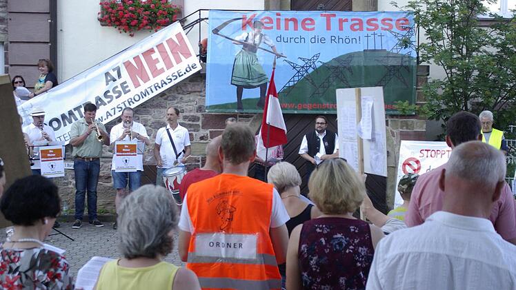 Kundgebung gegen die Monster-Stromtrasse  Foto: Winfried Ehling