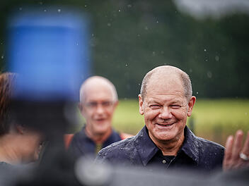 Bundeskanzler Scholz besucht Agrargenossenschaft