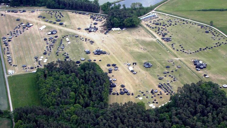 Das Großlager aus der Luft Foto: Klaus Strienz