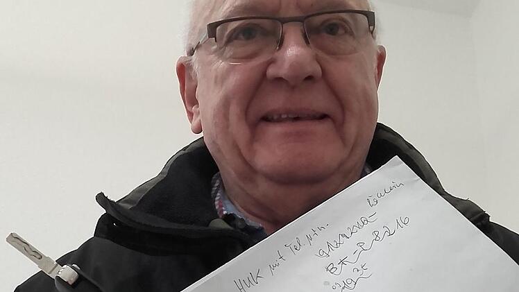 Das eine führte zum anderen, Schlüssel, Kuvert, Gerhard Hertel. Nun sucht Letztgenannter nach den Finderinnen. Foto: an