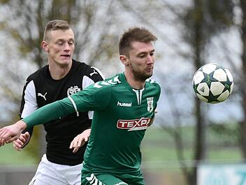 Weiter geht es: Maximilian Zang (rechts) und die Grabfeld-Gallier empfangen am Samstag Bayernliga-Nord-Spitzenreiter SC Eltersdorf.  Anand Anders