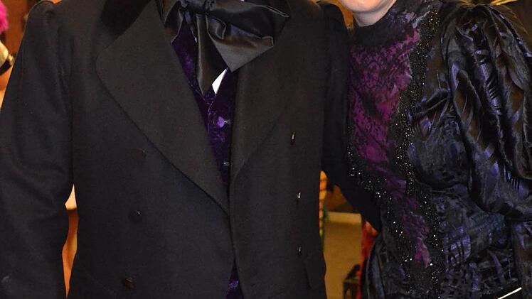 Richard Wagner alias Kunstminister Wolfgang Heubisch mit Ehefrau Kristina