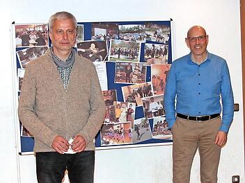 Bürgermeisterin Ruth Frank vereidigte die neuen Gemeinderäte und den neuen Zweiten Bürgermeister, von links: Sebastian Kirchner, Zweiter Bürgermeister Georg Kundmüller und Christof Büttcher.