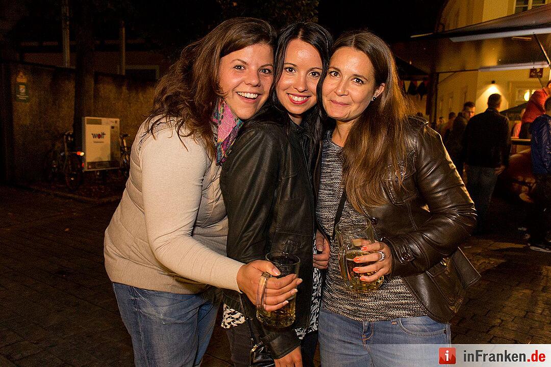 Sandkerwa: Partyfotos