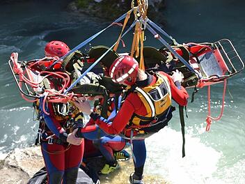 Ein Canyoning-Team im Einsatz