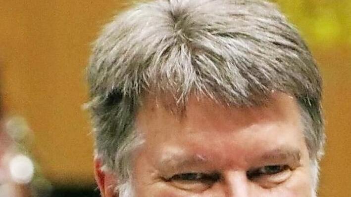 Hans Stähli lebt als Komponist und Dirigent seit vielen Jahren in Coburg. Sein Hornkonzert erlebt am Montag im Kongresshaus seine Uraufführung. Foto: Archiv/Jochen Berger