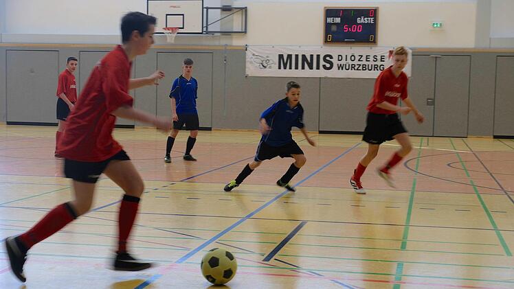Unterfränkisches Ministranten-Hallenfußballturnier.Gerd Schaar