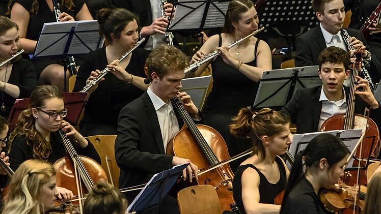 Impressionen vom Gastspiel des Jugend-Symphonieorchester Oberfranken in FrohnlachFoto: Jochen Berger