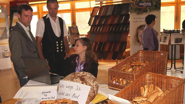 Das Handwerk war mit Bäcker Christoph Strohmenger und Dachdeckermeister Hofmann (von links) vertreten.