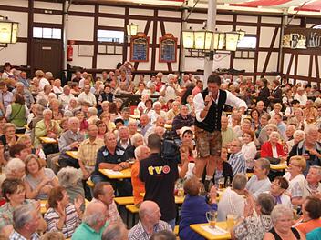 Geri, der Klostertaler, wurde von den jüngeren und älteren Fans gleichermaßen umjubelt.  Fotos: Sonja Adam