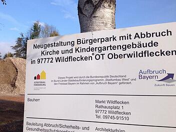 Dort wo früher die Oberwildfleckener Kirche stand, soll eine Kapelle gebaut werden. Foto: Sebastian Schmitt-Mathea