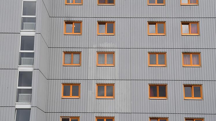 218 Wohnungen werden fehlen: Das älteste von drei der Pestalozzi-Wohnheimgebäude wird  abgebrochen.  Ronald Rinklef