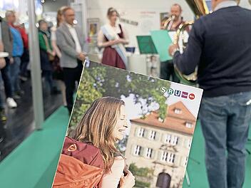 Die ERH-Wanderroute &bdquo;Panorama & Genuss auf der Marloffsteiner H&ouml;he&ldquo; wurde auf der Freizeitmesse vorgestellt.