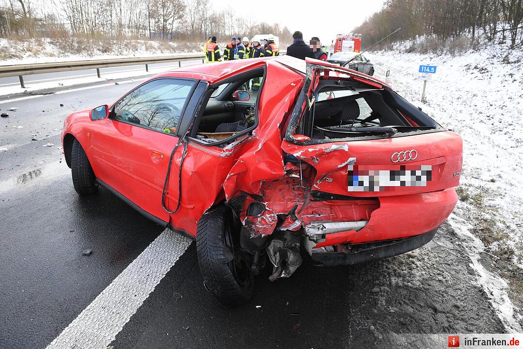 Unfallserie auf A73 bei Buttenheim