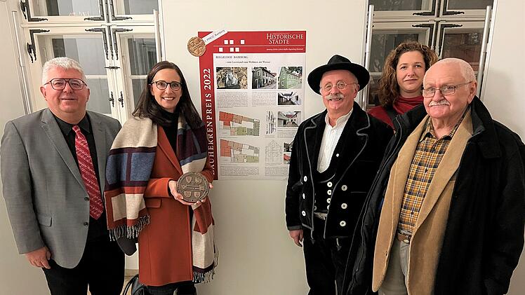Bamberg: Plakatausstellung im Rathaus - Beitr&auml;ge des Bauherrenpreises 2022 werden pr&auml;sentiert