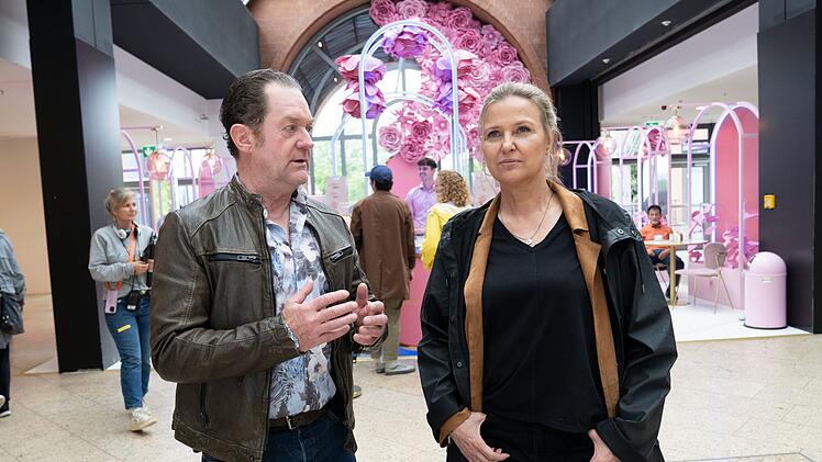 J&uuml;rgen Tonkel spielt seit dem Start der ZDF-Serie "Die Chefin" im Jahr 2012 die Rolle des Kriminalhauptkommissars Paul B&ouml;hmer. Er ist seit der ersten Folge ein fester Bestandteil des Teams an der Seite von Hauptdarstellerin Katharina B&ouml;hm (Vera Lanz).