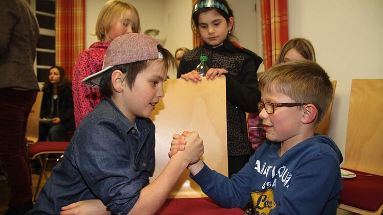 Die Kinder machten beim Abschiedsfest Spaß, denn die Endgültigkeit der Situation war vielen noch nicht bewusst. Foto: Sonja Adam