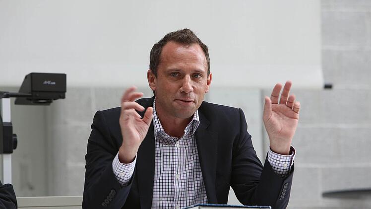 Die verschärften Beschäftigungsregeln seien richtig. Gleichzeitig warnt MdL Thorsten Glauber (FW) davor, nun irrwitzig strenge Vorschriften für Angeordnete einzuführen.