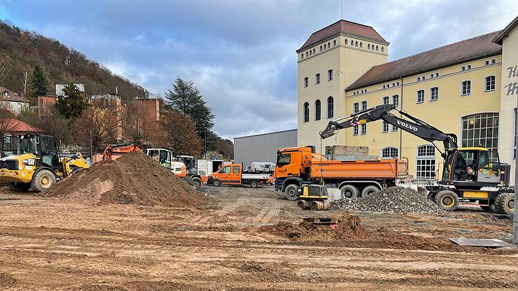 Die Hofer Straße ist Großbaustelle. Foto: Jürgen Gärtner