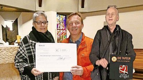 Sabine Dacho, Peter Binsteiner (Harmonie) und Harald Remmers (Tafel).