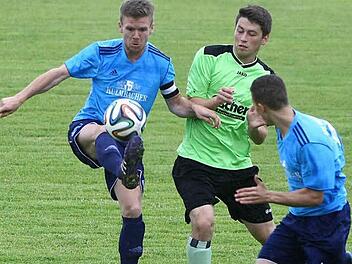 Platz 5 war für den Aufsteiger ATS Kulmbach eine beachtliche Platzierung. Darf das Team um Kapitän Florian Böhmer (links) in der neuen Bezirksliga-Saison von mehr träumen?