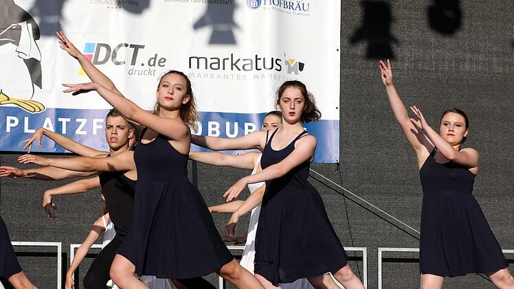 Modern Dance von der Ballettschule Karen Spreitzer-Breyer Foto: Timo Geldner