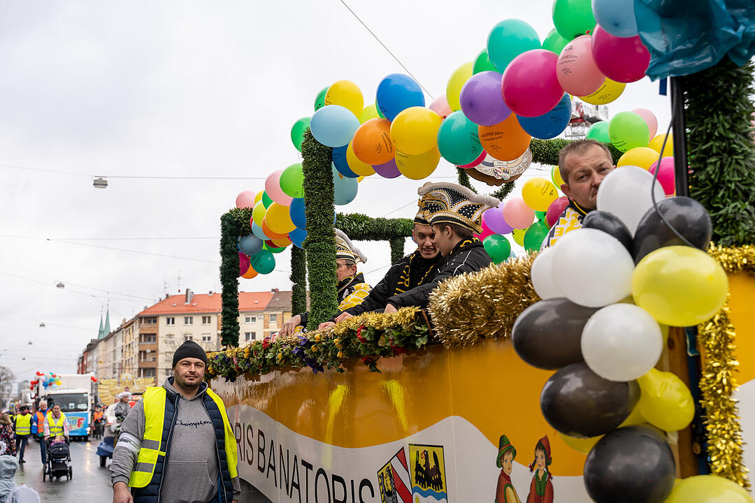 Der traditionelle Umzug zog ca. 70.000 Faschingsfreunde an.