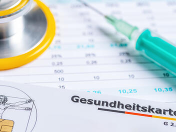 Krisenanalyse: Krankenkassen-Zusatzbeiträge schon über  3 Prozent