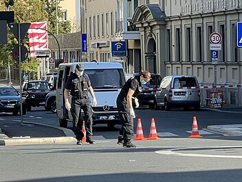 W&uuml;rzburg: Wei&szlig;er Ring &auml;u&szlig;ert sich nach erneuter Messerattacke - "Schicksal der Stadt"