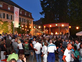 Großer Andrang herrschte beim Auftritt der "Jets".  Fotos: Peter Rauch