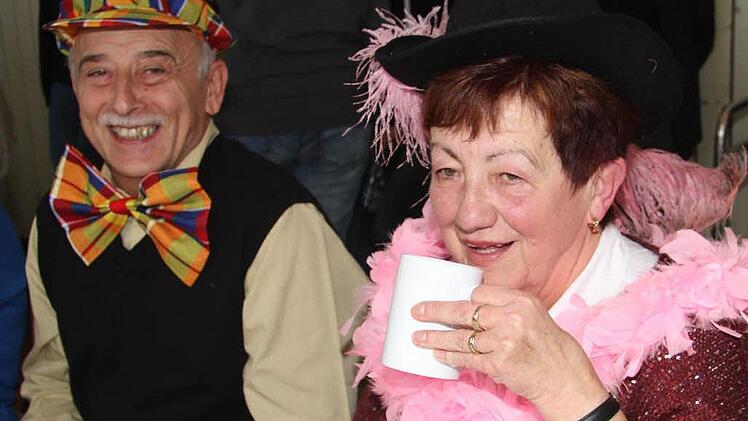 Die Senioren kamen beim Seniorenfasching voll auf ihre Kosten. Foto: Sonja Adam